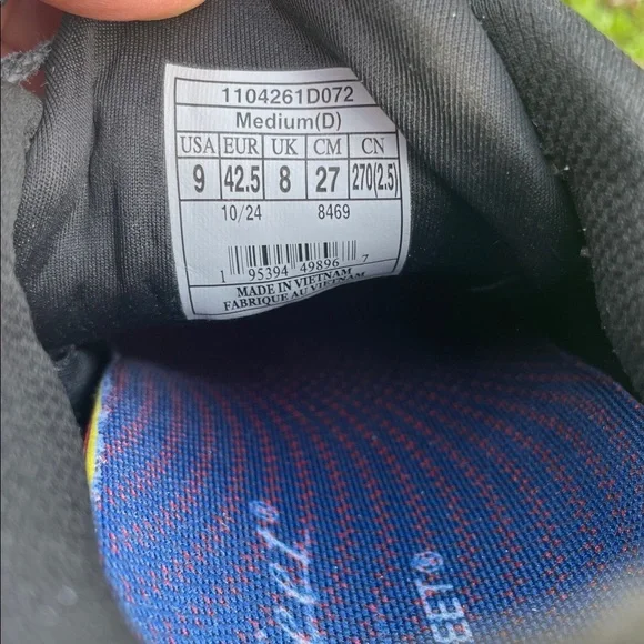 Brooks Cascadia Trail Shoes - Picture 8 of 9